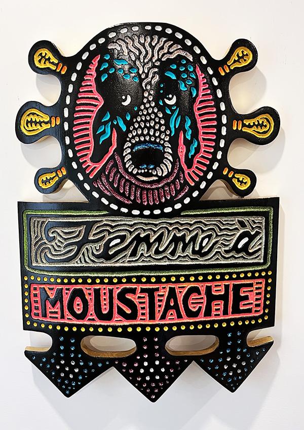 Femme à Moustache